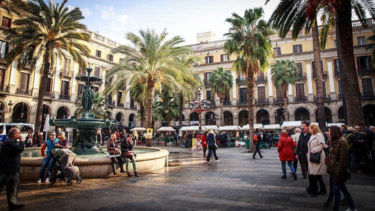 Cuántos habitantes hay en la provincia de Barcelona